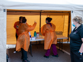 Sonora Quest Employees at Fountain Hills COVID-19 Testing Blitz